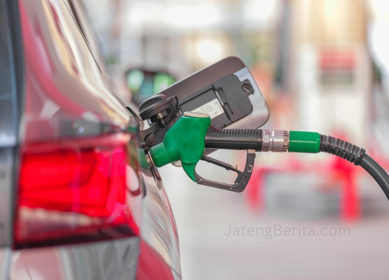 Bahlil Buka Peluang Harga Pertamax Turun - JatengBerita.com