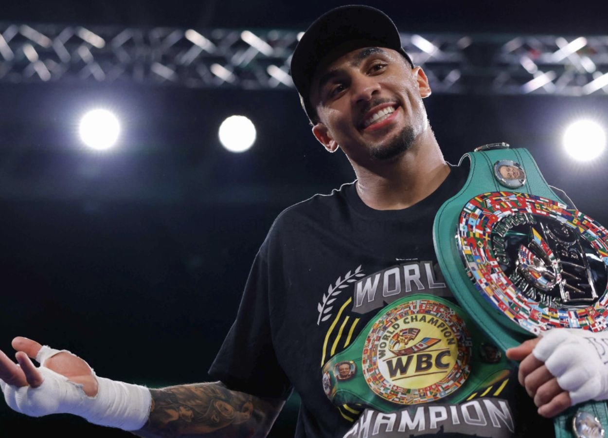Whittaker dan Wallace Lolos Penimbangan Jelang Duel WBC - JatengBerita.com